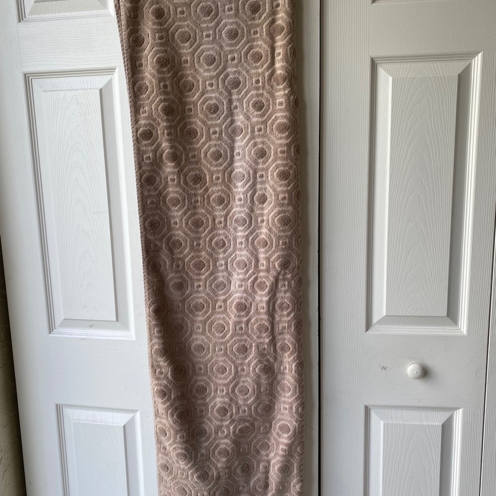 Bath 🛁 towel